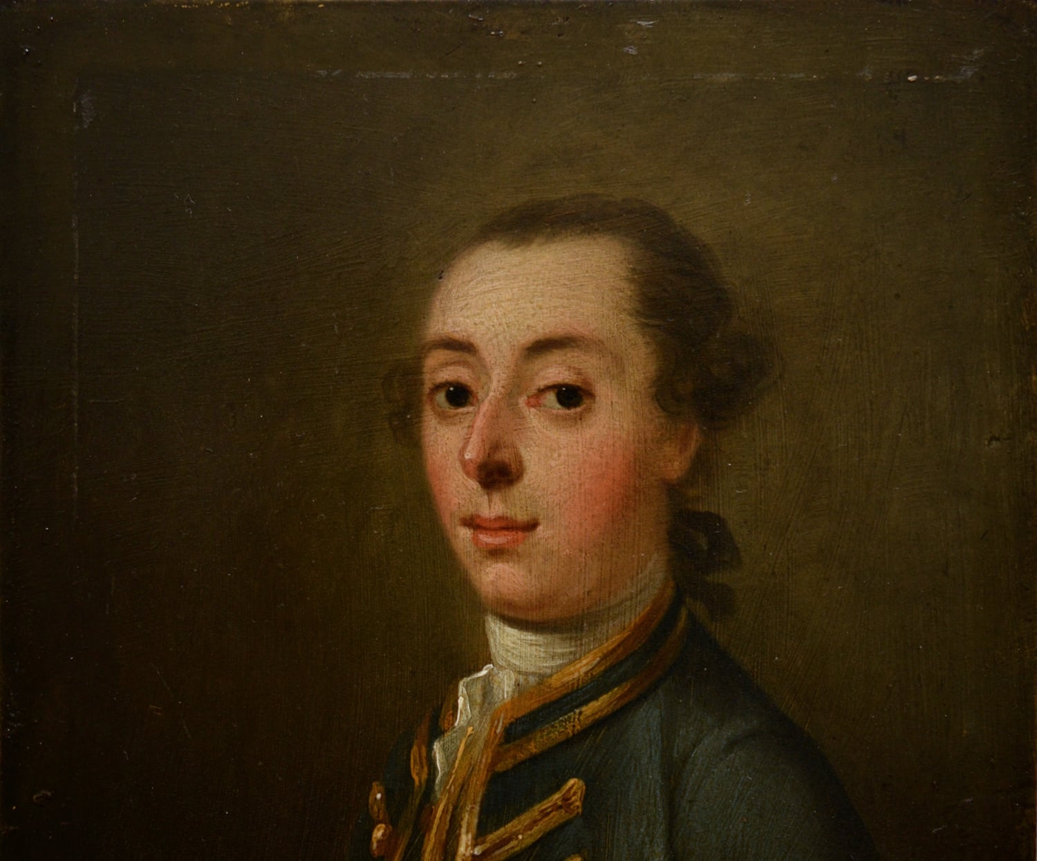 Francis Lindo (1714–67), Attributed – A Portrait of a Scottish Military Gentleman, Probably the Gordon Clan, Wearing a Military Tunic and Holding a Tricorne Hat c.1760 - Image 3